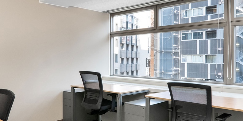 新宿のレンタルオフィス「リージャス新宿西口」