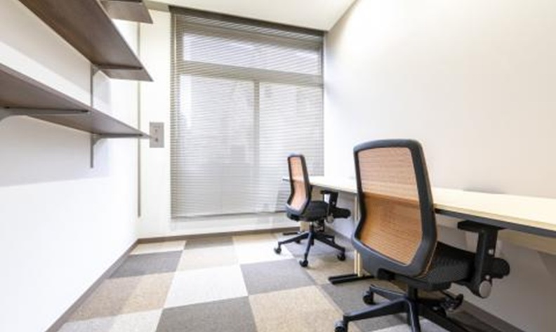 梅田のレンタルオフィス「BIZcomfort東梅田」
