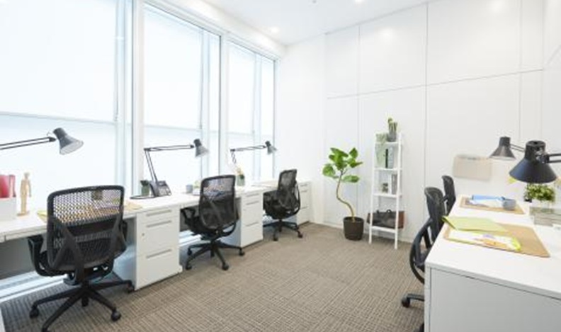 梅田のレンタルオフィス「SYNTH×Business-Airport西梅田ブリーゼタワー」