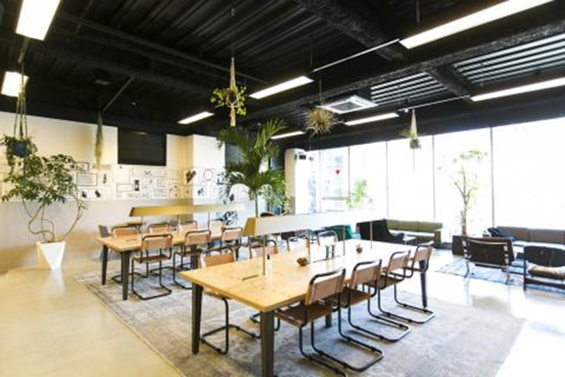 福岡のコワーキングスペース「Co-work&Share H.」